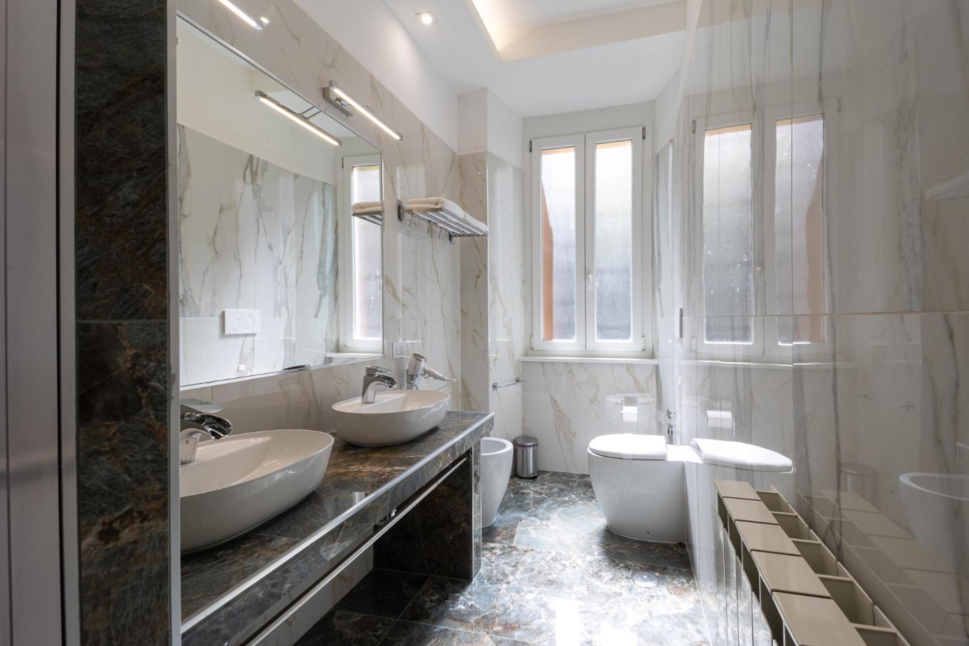 דירות רומא Caruso Regal House מראה חיצוני תמונה