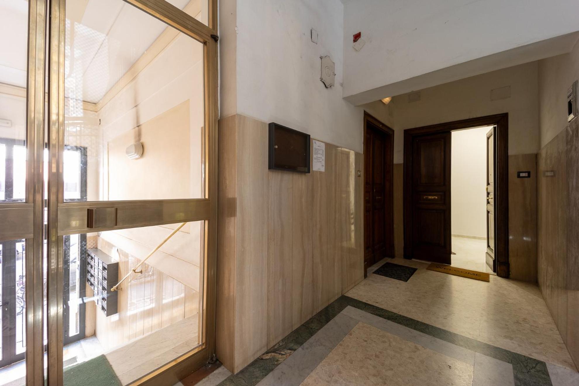 דירות רומא Caruso Regal House מראה חיצוני תמונה